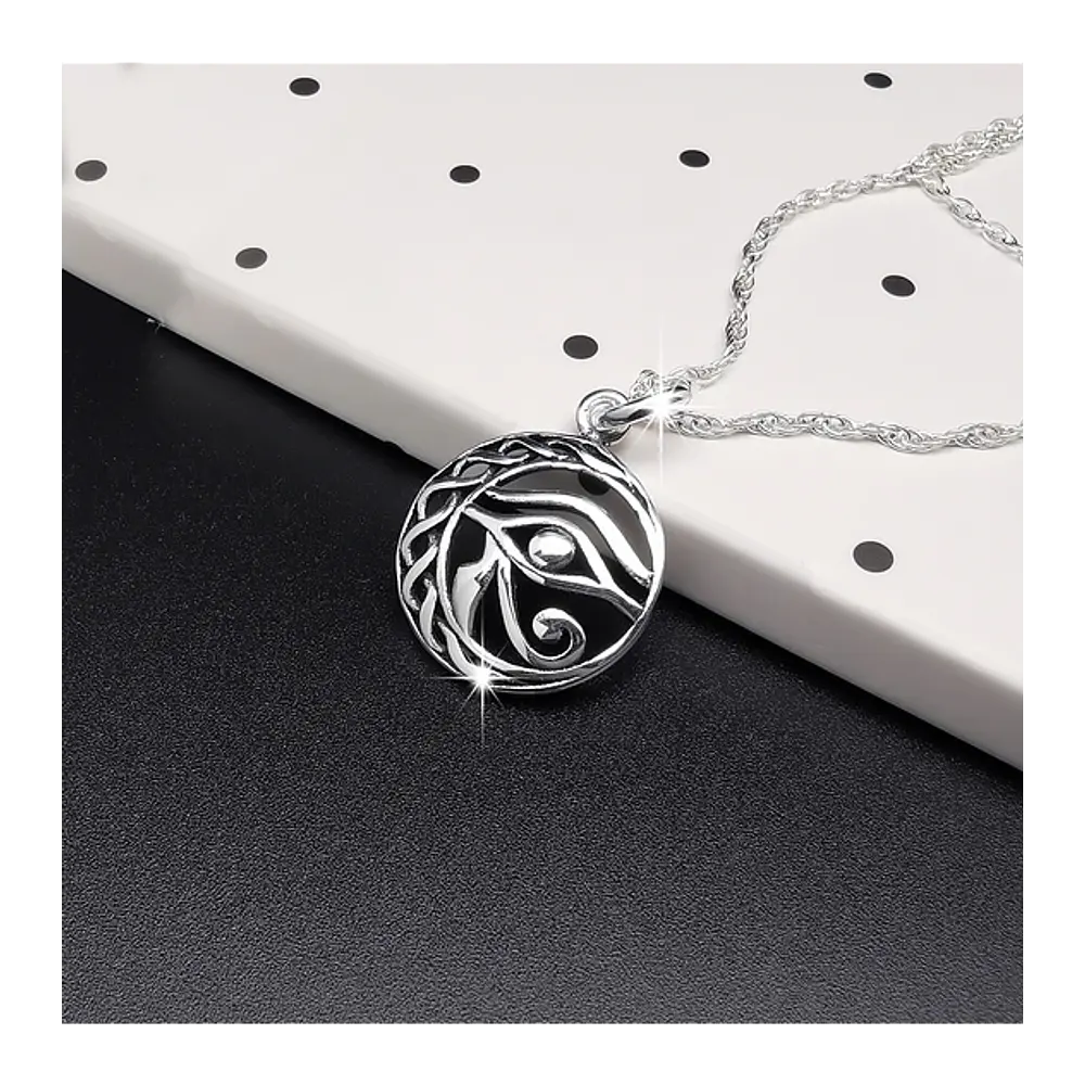 Colgante ojo de horus en plata 950