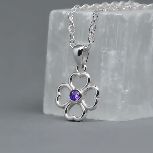 Colgante trébol con piedra amatista en plata 950