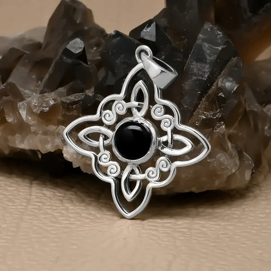 Colgante nudo de brujas onix en plata 925