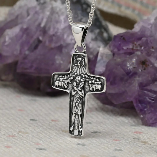 Colgante cruz de buen pastor en plata 950