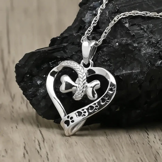 Colgante corazon hueso en plata 925
