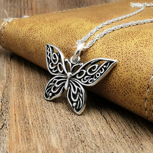Colgante mariposa en plata 950
