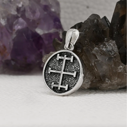 Colgante runa de la concentración en plata 950