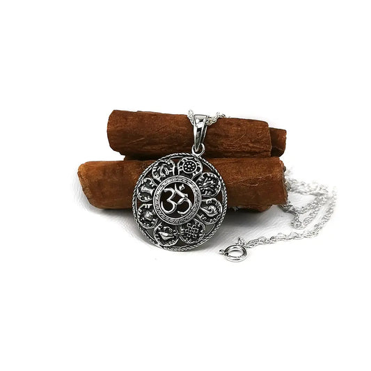 Colgante om en plata 950