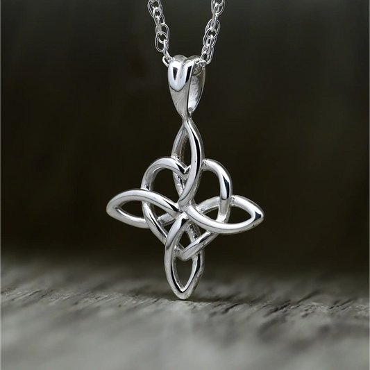 Colgante nudo de brujas del amor en plata 950