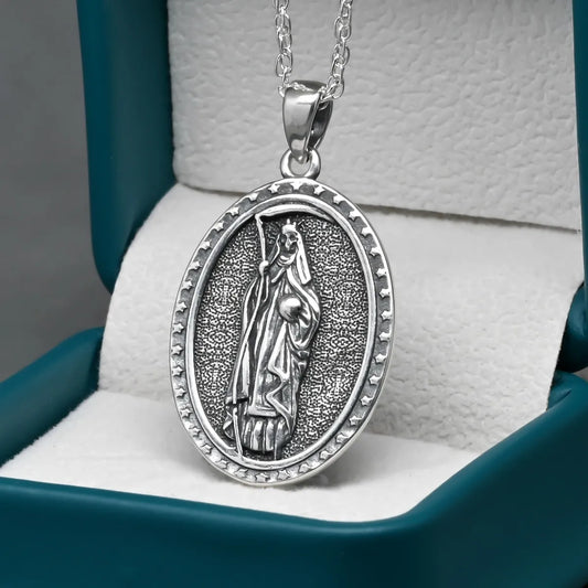 Colgante santa muerte ovalada en plata 925